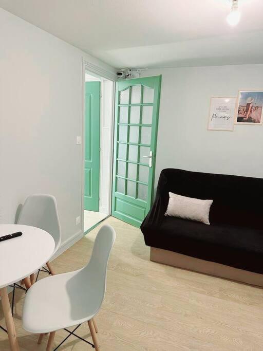 Grand Appartement Peripherie De Paris Et N1 "Appart'6" Pierrefitte-sur-Seine Kültér fotó